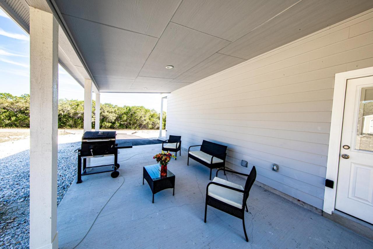 Lakeshore Retreat Canyon Lake Exterior photo